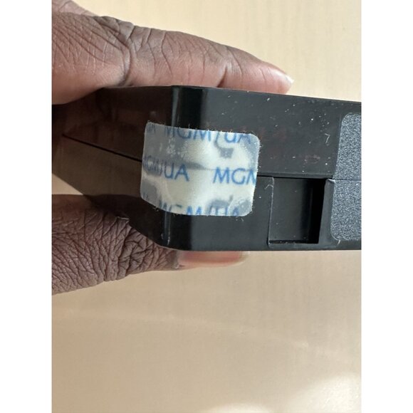 James Bond 007 VHS Deluxe Edition Gift Set  8 Classic Films  MGM/UA Gift Set NIB - Picture 7 of 8